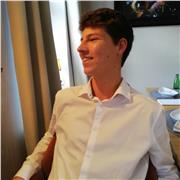 Étudiant STAPS, pédagogue et diplômé d'un baccalauréat Scientifique avec Mention